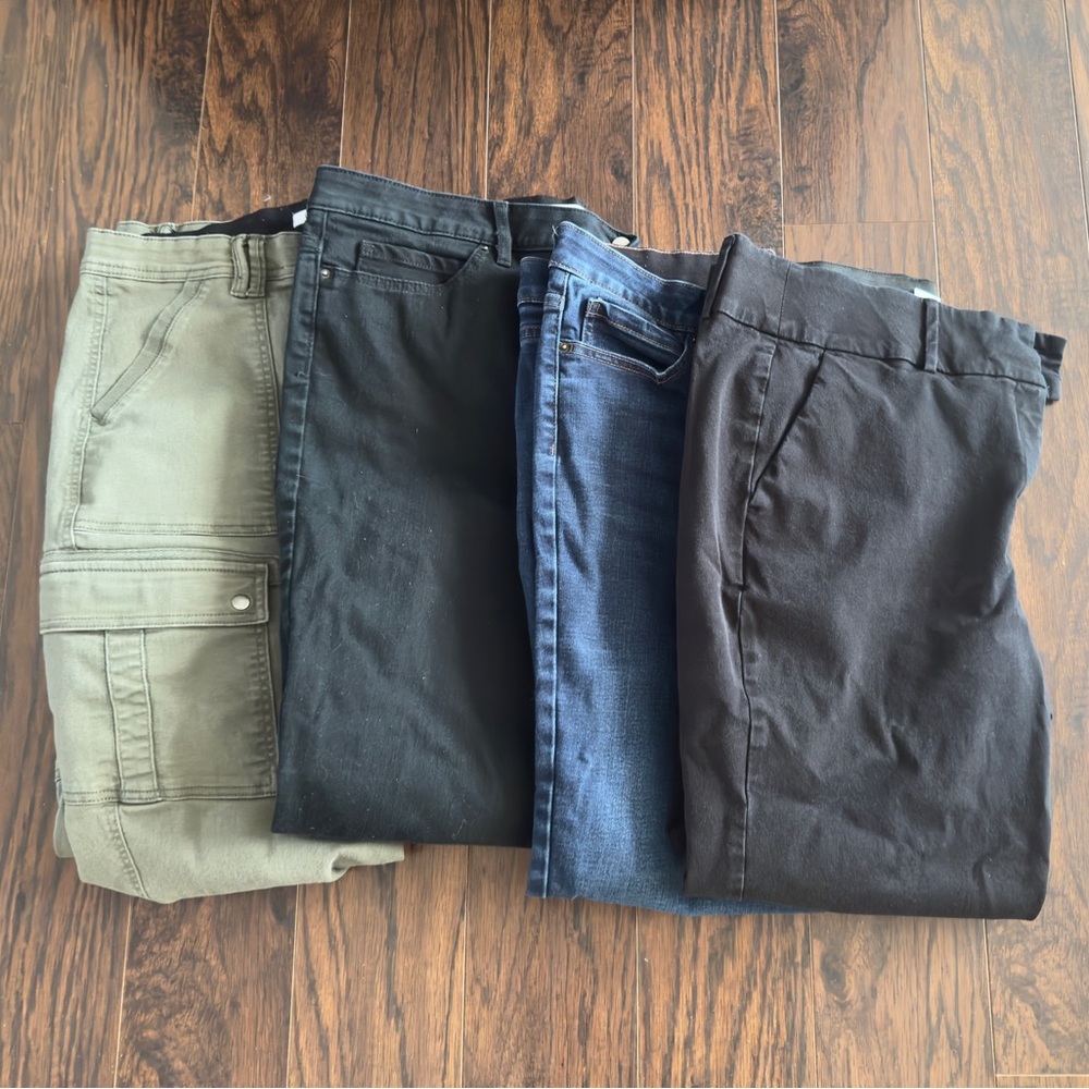 Four pair Ricki’s pants size 14/short